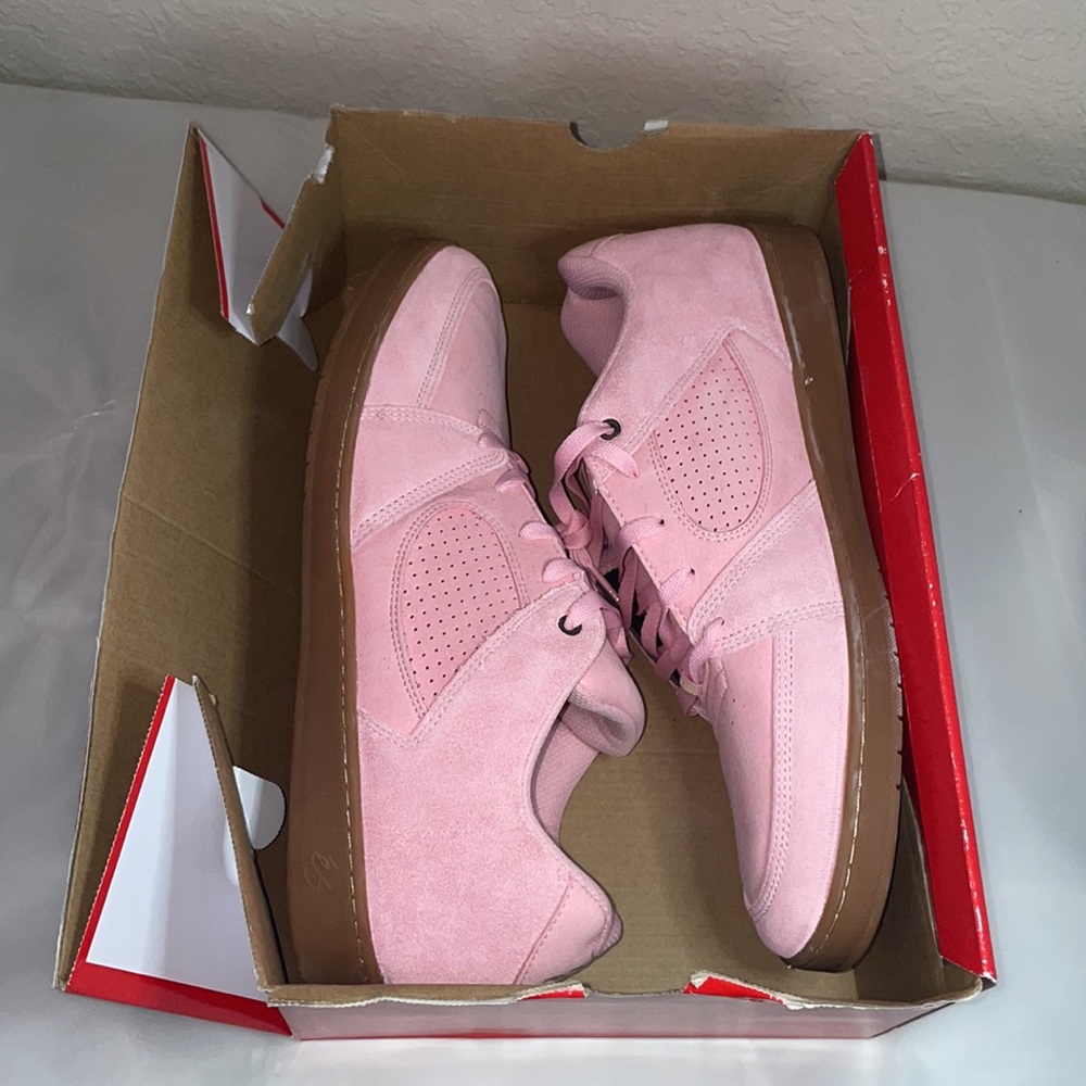És ACCEL SLIM pink shoes new, size 14, very comfy, last one! - Picture 13 of 13